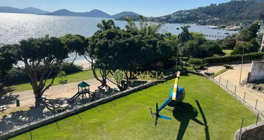 Mansão frente Mar em condomínio fechado - À venda em Cacupé, Florianópolis.