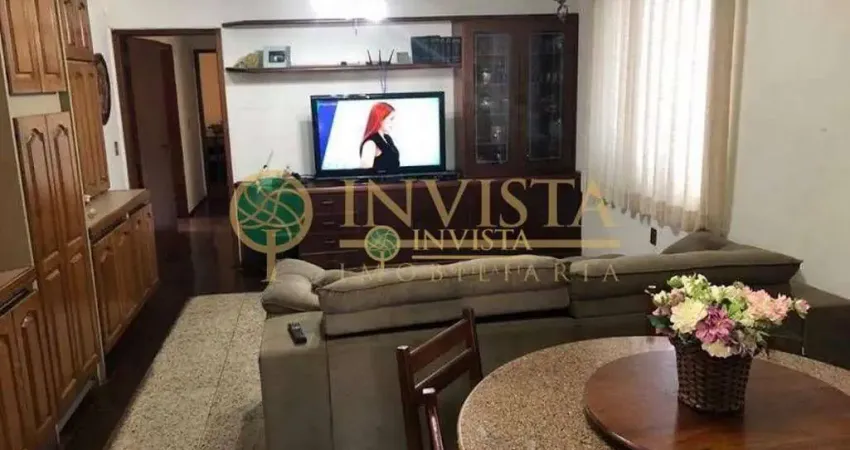 À  venda no centro de florianópolis! 3 quartos, 2 suítes e 2 vagas de garagem.