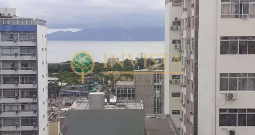 Sala comercial à venda com 1 vaga no centro de florianópolis.