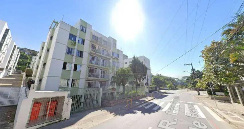 À venda | 77 m² de área privativa, sacada, 4 quartos, próximo a ufsc e 1 vaga coberta - carvoeira