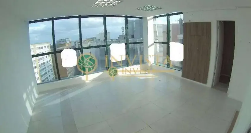 6 salas e 7 vagas de garagem - á venda no centro de florianópolis