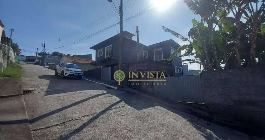 À venda | 250 m², 7 quartos, 2 pavimentos e 2 vagas - biguaçu/sc.
