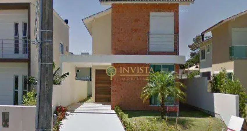 À venda | 173 m², Àrea de Churrasqueira com Piscina externa, 4 quartos e 2 vagas de garagem - Cachoeira do Bom Jesus, em Florianópolis.