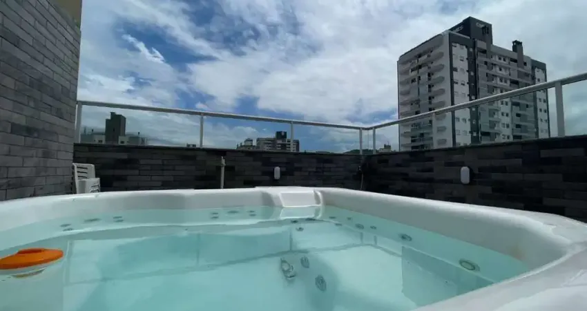 Próximo ao Shopping Itaguaçu, com 3 quartos, espaço gourmet com churrasqueira e 2 vagas