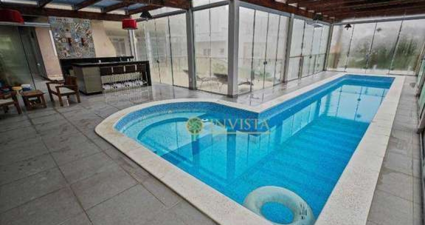 Casa em condomínio fechado no bairro Córrego Grande! Piscina privativa, alto padrão, 4 quartos, espaço gourmet e Vista Mar.