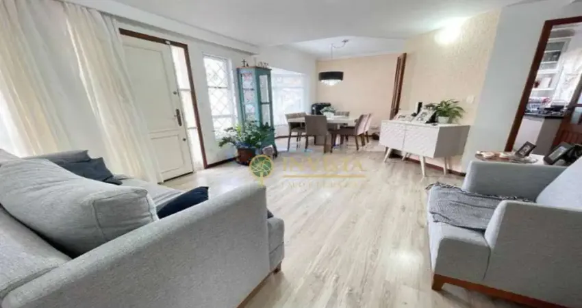 À venda | Triplex, 120 m², 3 quartos e 2 vagas - Bairro Canto, em Florianópolis.