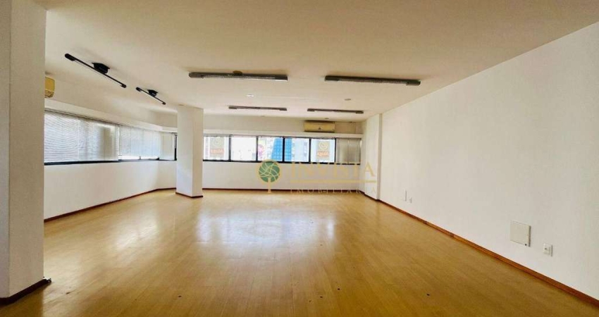 À venda | Sala comercial com 107m² e 1 vaga de garagem - Centro em Florianópolis.