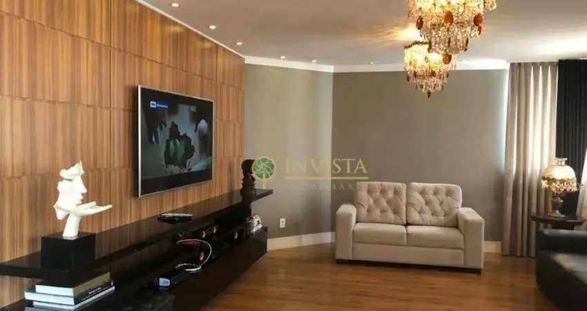 Triplex com terraço e piscina, 3 quartos e 3 vagas próximo ao Colégio Catarinense na Tenente Silveira em Florianópolis.