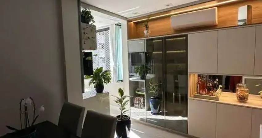 Vista parcial para o mar, 2 quartos sendo 1 suíte, sacada e 1 vaga no joão paulo - à venda em florianópolis