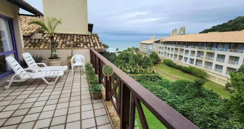 Sacada ampla com churrasqueira e vista mar, ático com hidromassagem, 4 quartos e lazer completo à venda no costão do santinho.