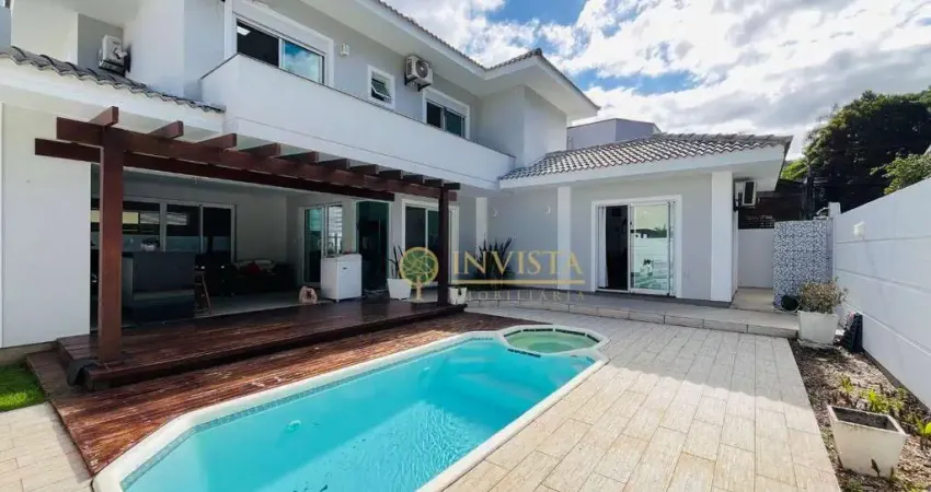 Em condomínio fechado com espaço gourmet, área de piscina, 4 quartos e 2 vagas à venda na vargem pequena.