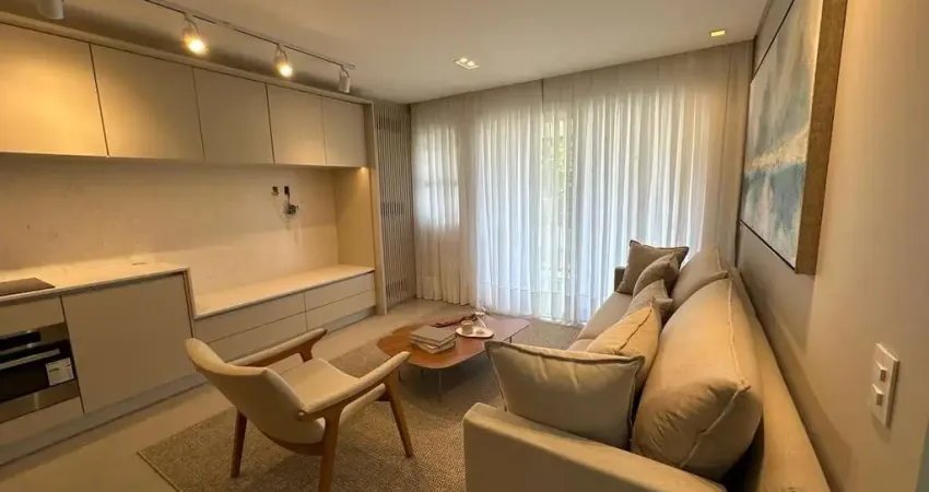 Apartamento com 2 quartos e 2 vagas à venda em Florianópolis/SC.