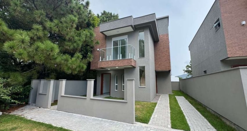 Casa com 3 quartos e churrasqueira à venda no Rio Vermelho.