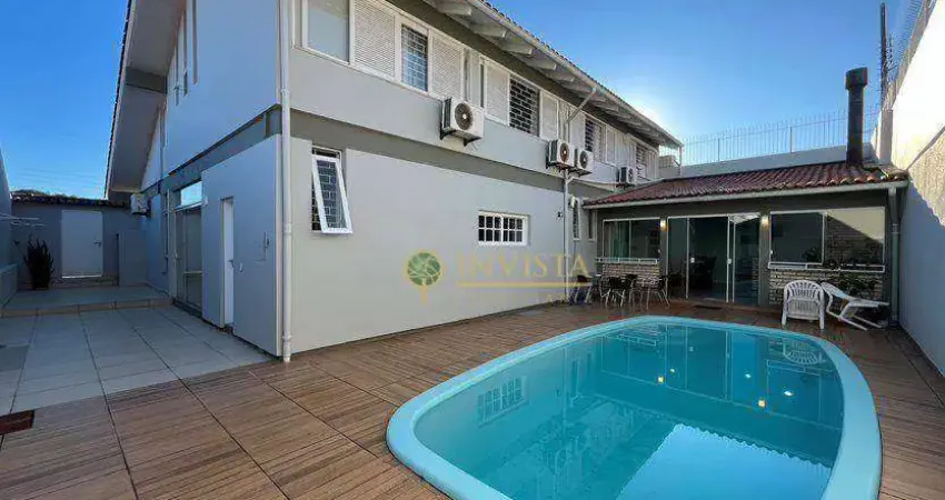 Espaço gourmet com acesso a piscina privativa, 5 quartos e 2 vagas à venda em coqueiros.