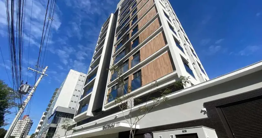 À venda | Andar alto, 2 suítes, 69 m² privativos e 2 vagas de garagem — Av. Hercílio Luz, Centro de Florianópolis.