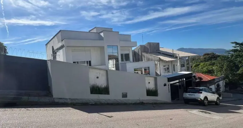 Viabilidade comercial e residencial, vista mar, 4 quartos e ótima localização à venda no estreito em florianópolis.