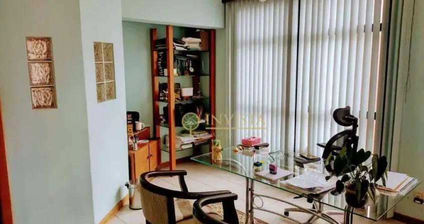 Sala comercial com 57m² e 1 vaga à venda no centro de florianópolis.