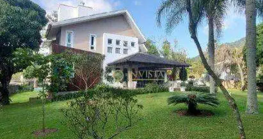 À venda | 310 m², 3 suítes, terraço privativo e espaço gourmet com churrasqueira - Ratones, em Florianópolis.