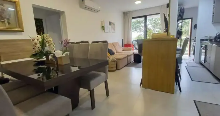 Semi mobiliado, sacada com churrasqueira, 2 suítes e 2 vagas à venda no campeche.