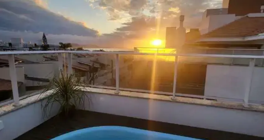 Terraço privativo com piscina e vista mar, 3 quartos e 2 vagas à venda em Ponta das Canas