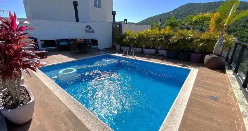 À venda | terraço privativo com piscina, espaço gourmet, 3 quartos e 4 vagas de garagem - itacorubi, em florianópolis.