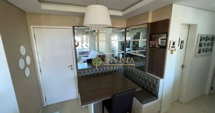 Vista mar, semi mobiliado, andar alto e piscina à venda na palhoça.