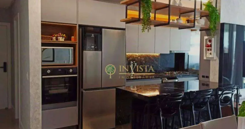 Andar alto, vista parcial mar, 3 quartos e 2 vagas à venda no bairro agronômica em florianópolis.