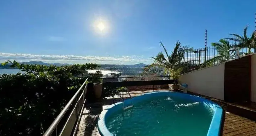 À venda | 376 m², 3 quartos, piscina privativa, churrasqueira e 2 vagas - Itaguaçu, em Florianópolis.