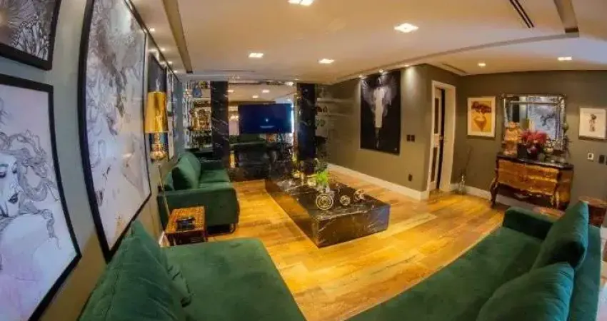 Alto padrão à venda no bairro Itaguaçu! 4 quartos, área gourmet com piscina privativa e 4 vagas de garagem.