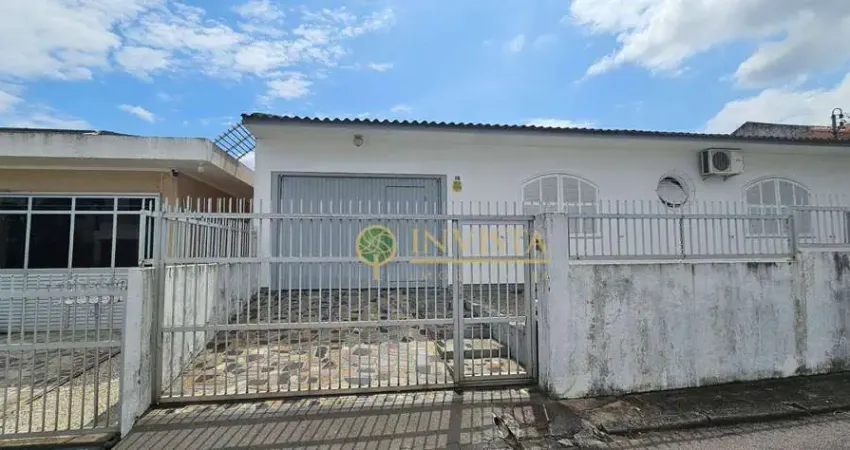 À venda | 200 m², 4 quartos e 3 vagas de garagem - capoeiras, em florianópolis.