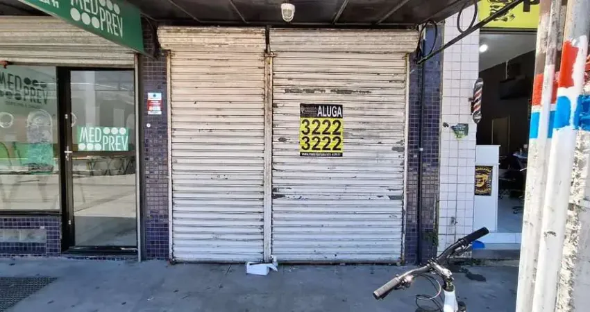 Loja comercial com mezanino e 60m² para locação no centro de florianópolis.