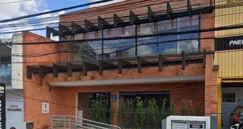 Loja comercial de 2 pavimentos com 540m² à venda na agronômica.