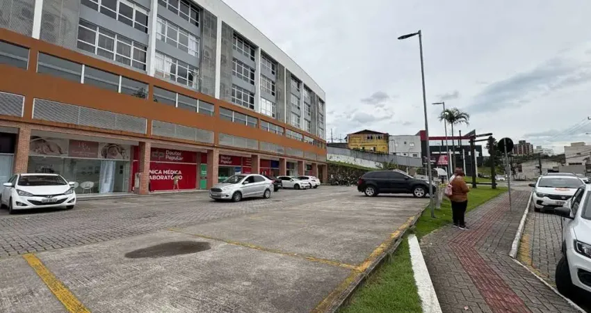 À venda | loja comercial com 98m² e 1 vaga de garagem - forquilinhas, em são josé.
