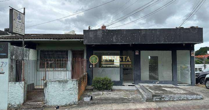 Casa comercial e residencial com 6 vagas - Locação no Bairro Estreito!