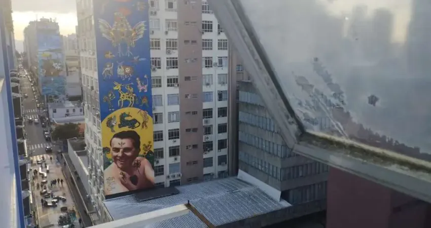 Sala comercial com 64m² - à venda no centro de florianópolis.