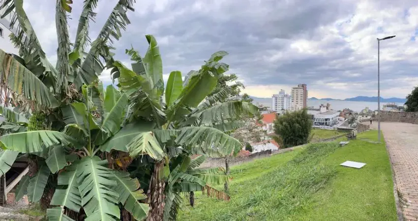 Terreno de 365m² à venda em condomínio fechado no terra domus, estreito.
