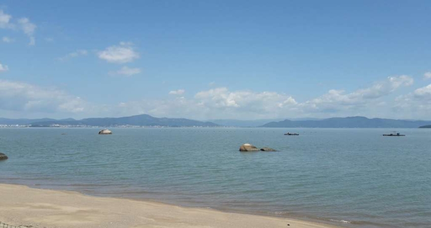 Casa com 2 quartos à venda na Rodovia Haroldo Soares Glavan, 3945, Cacupé, Florianópolis