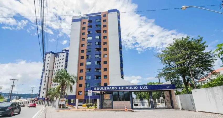 Apartamento com 4 quartos à venda em florianópolis, 116 m², sacada com churrasqueira e vista mar, 1 vaga - bairro estreito, em florianópolis.