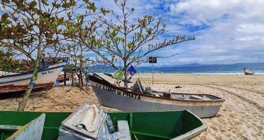 À venda na Praia de Ponta das Canas.