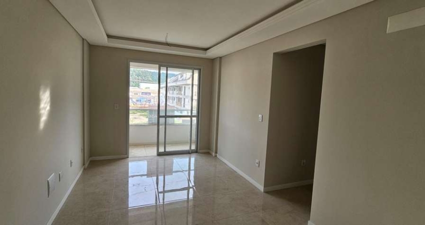 Á venda | 80 m², sacada com churrasqueira, 3 quartos e 2 vagas de garagem - Praia dos Ingleses, em Florianópolis.