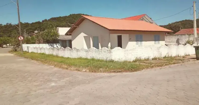 Á VENDA - 100m² de área privativa, 2 quartos, Semi Mobilida - Praia de Fora / Palhoça