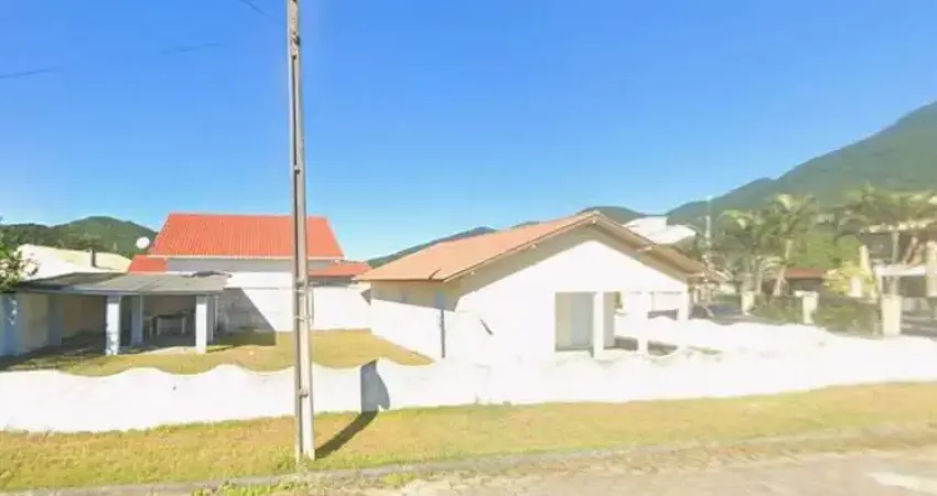 Á VENDA - 100m² de área privativa, 2 quartos, Semi Mobilida - Praia de Fora / Palhoça