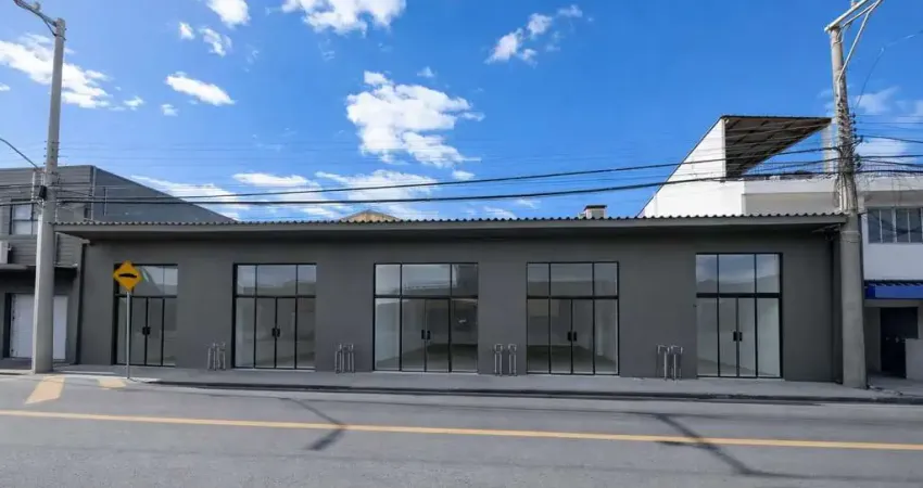 Loja Comercial com 40 m² para Alugar - Bairro Ipiranga, em São José.