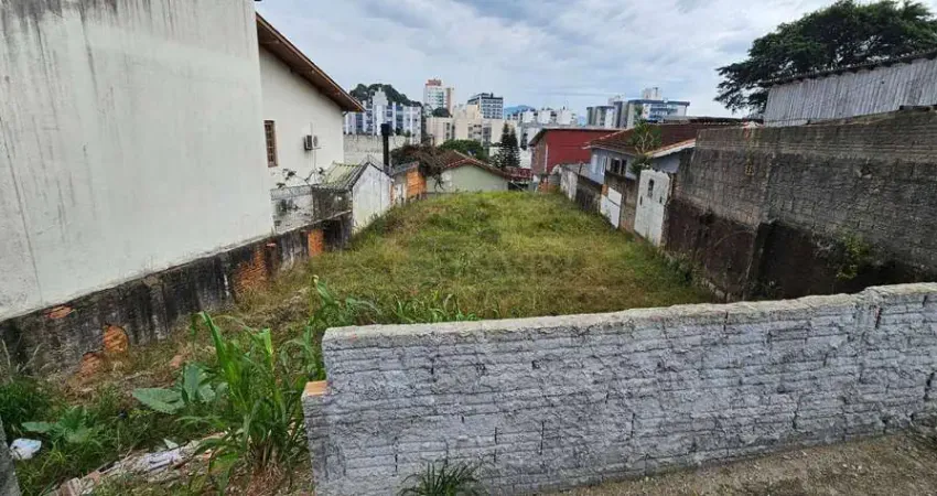 À venda | terreno com 310 m² e viabilidade arm-6.5 - jardim atlântico, em florianópolis.