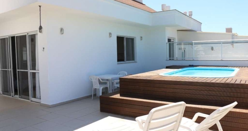 Locação | 146 m², terraço privativo, Semi mobiliado, 2 quartos e 2 vagas - Canasvieiras, em Florianópolis.