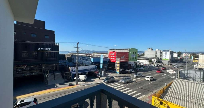 Locação | 80 m², 3 quartos e localização privilegiada - Barreiros, em São José.