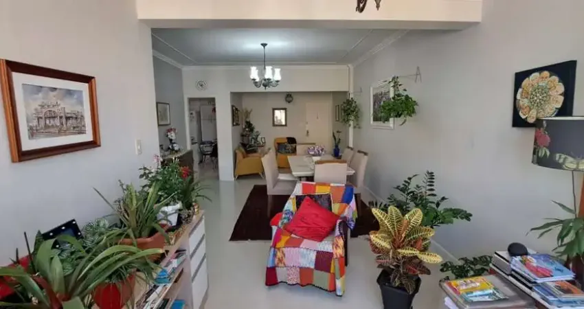 À venda | 132 m², 3 quartos, Mobiliado e 1 vaga de garagem - Centro, em Florianópolis.