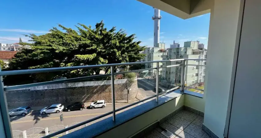 À venda | 60 m², 2 quartos, Sacada e 1 vaga - Estreito, Florianópolis.