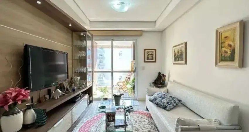 À venda | 76 m², sacada com churrasqueira, vista mar, 2 quartos e 2 vagas - centro, florianópolis.