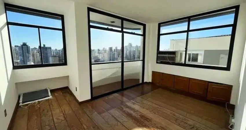 À venda | 211 m², andar alto, 4 quartos e 2 vagas - próximo ao hippo, centro de florianópolis.